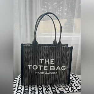 BNWT Marc Jacobs Monogram Large Tote